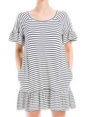 EUC Max Studio Black and White Striped Ruffle Short Sleeve Shift Dress